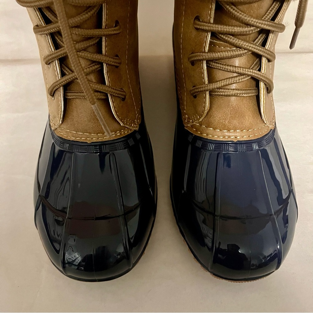 JustFab Navy/Tan Evi Knit Sock Liner Duck Boots - Picture 3 of 11